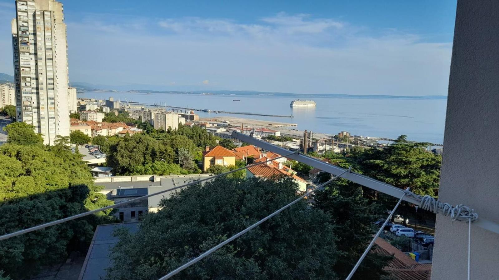 Riaway Apartment Rijeka Bagian luar foto