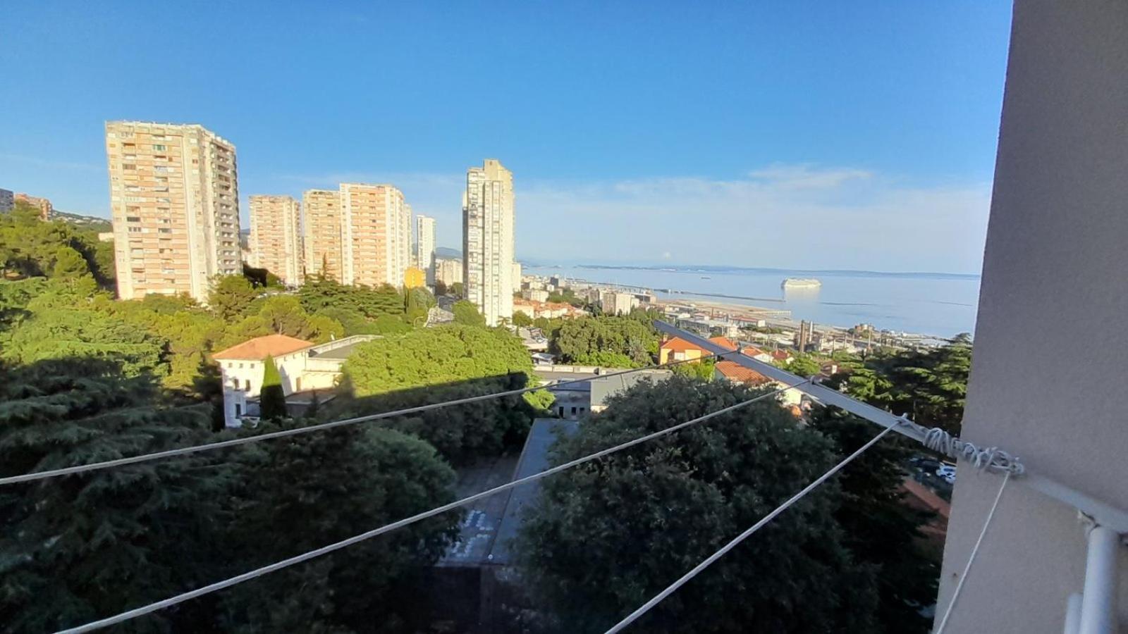 Riaway Apartment Rijeka Bagian luar foto